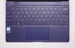 asus zenbook vs macbook keyboard asus