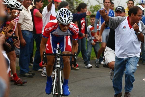 Gregori Brenes (BCR-Pizza Hut-KHS-Powerade), the overnight race leader, tries to stay at the top of the standings.