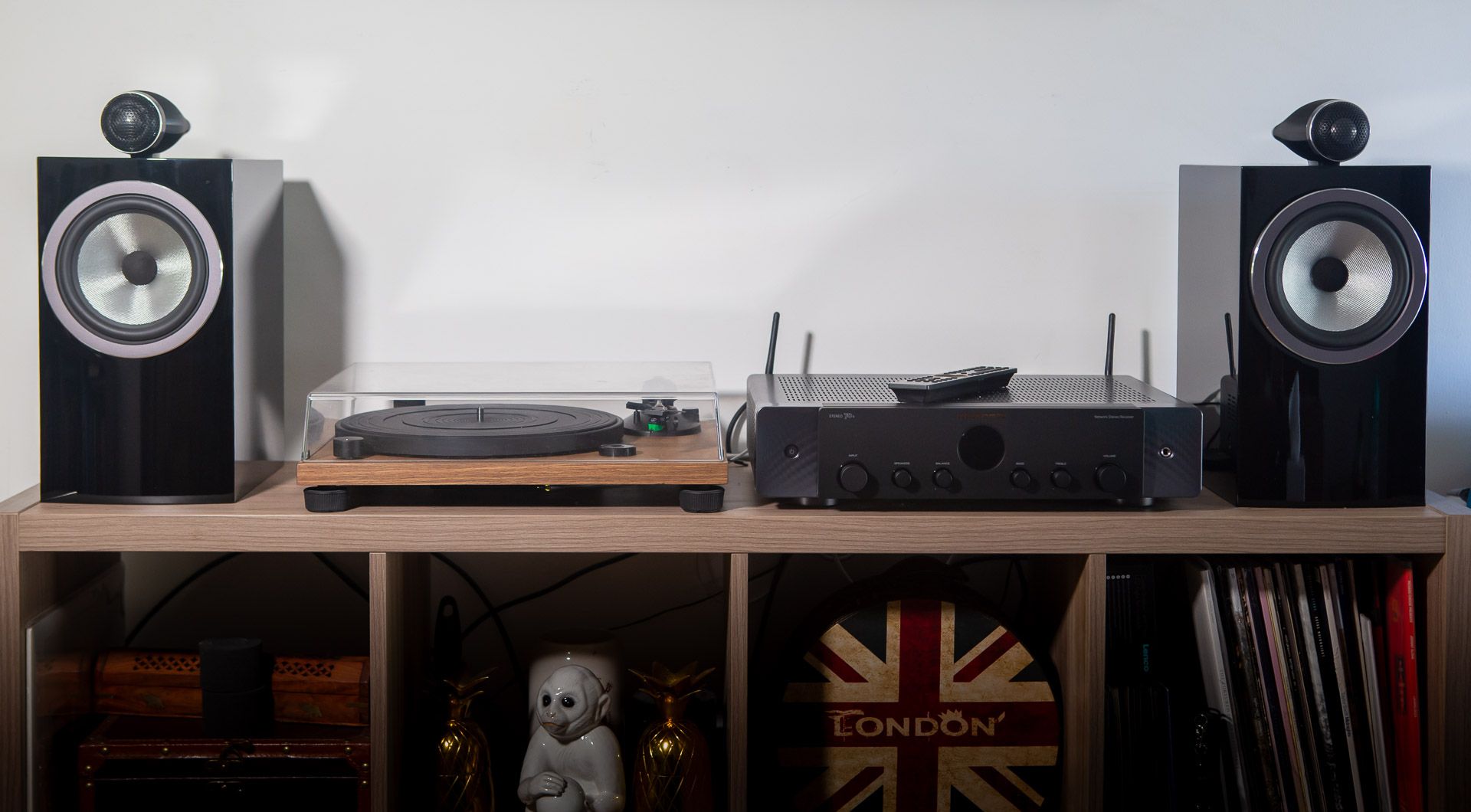 Ditching smart speakers for bookshelf speakers has transformed my music listening Ditching smart speakers for bookshelf speakers has transformed my music listening