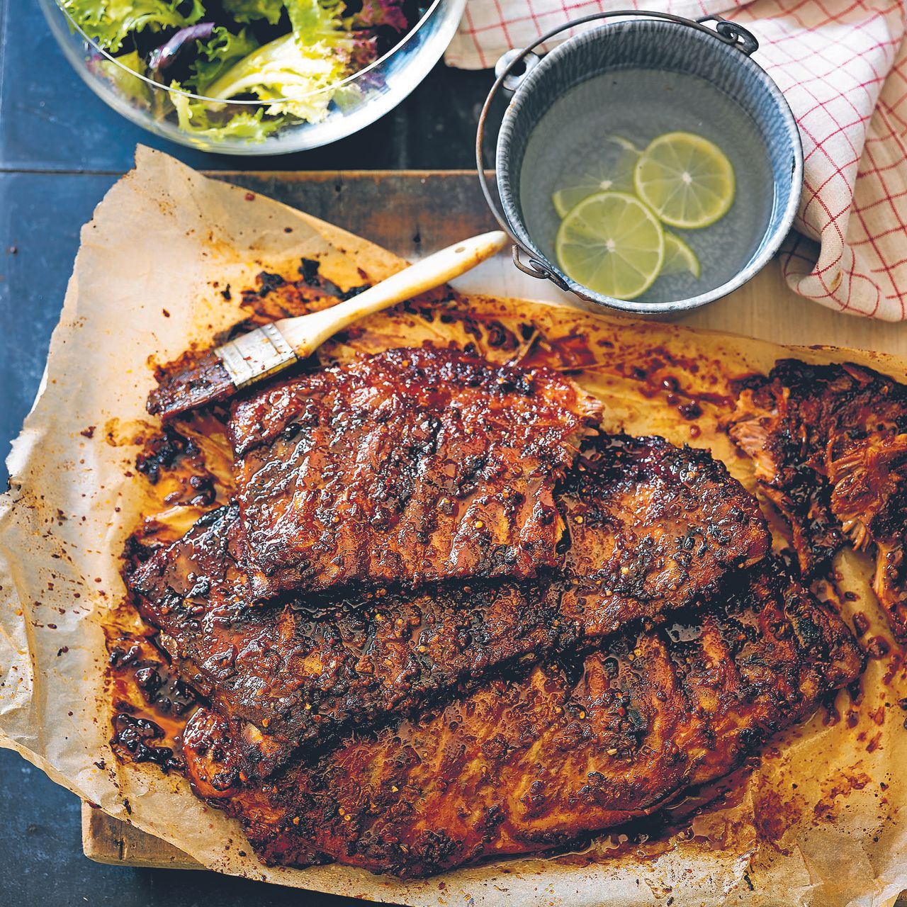 Sweet and sticky pork ribs