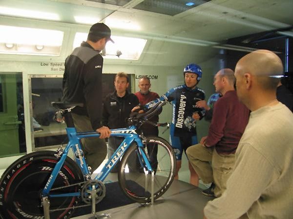 Ivan Basso discusses the angle of his armrests