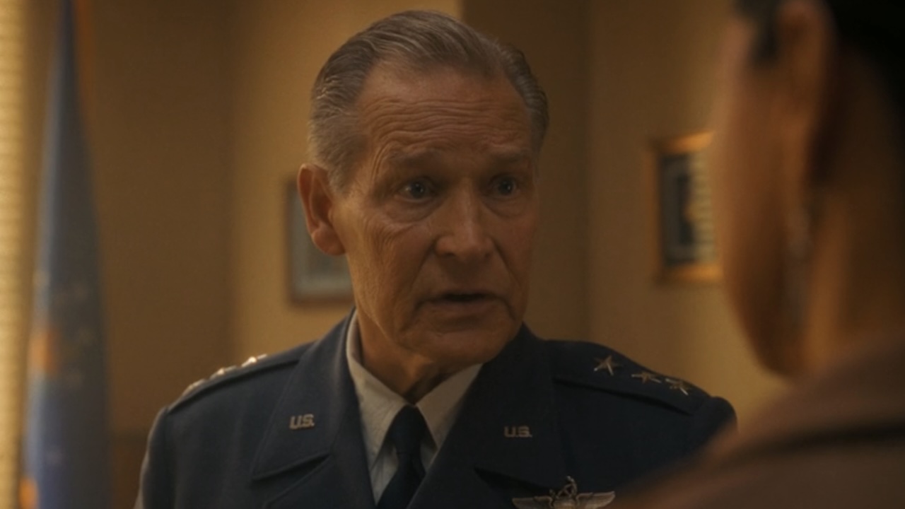 Gen. Shaw talking to Rose in IT: Welcome to Derry Episode 5