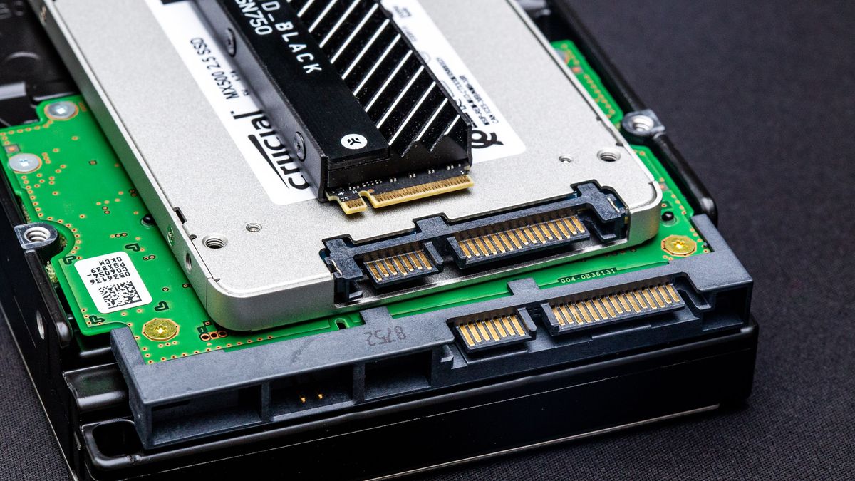 using a ssd and hdd together