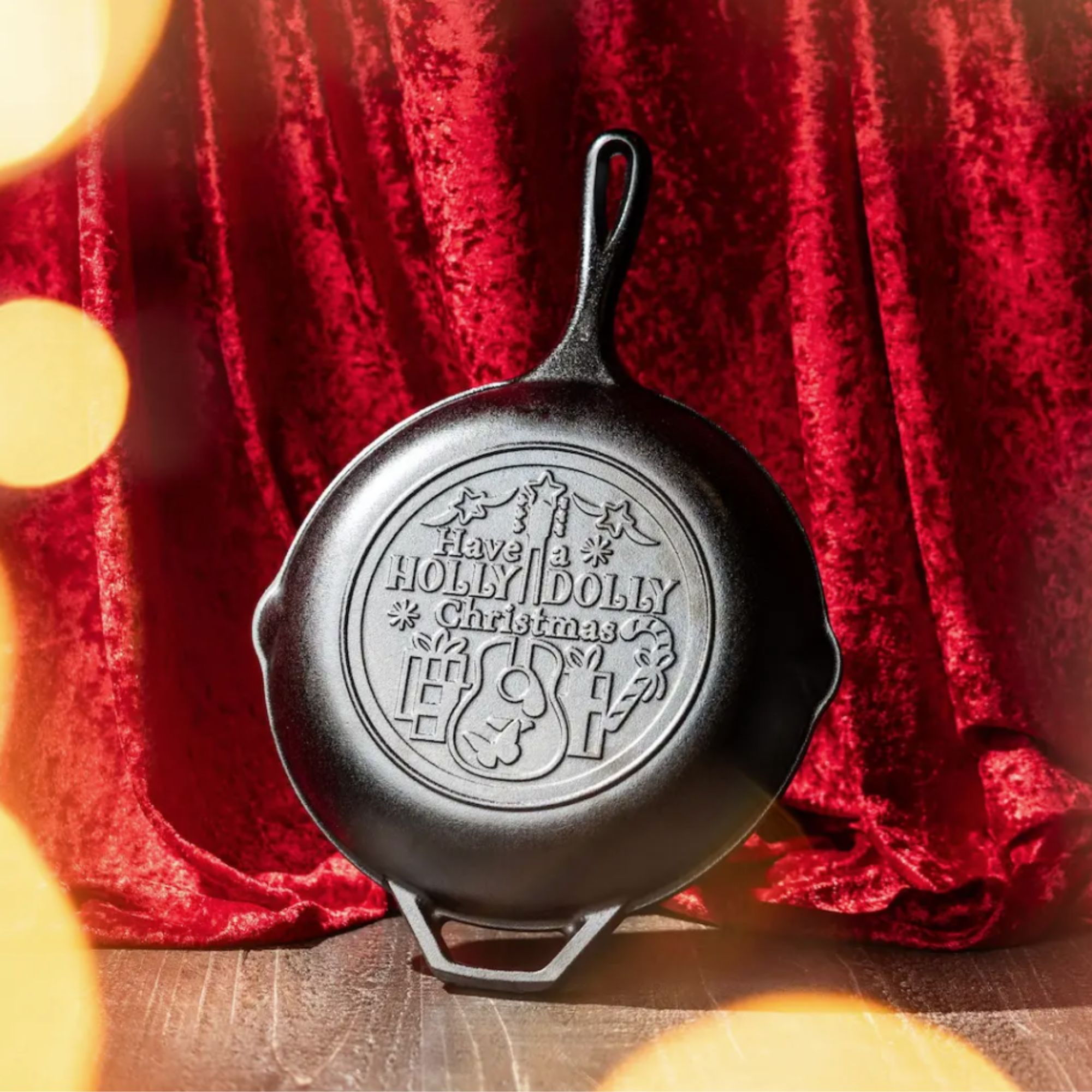 Have a Holly Dolly Christmas - 10-inch Chef Collection Skillet