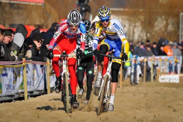 Belgium's Daniel Peeters (Telenet-Fidea) negotiates the sand sector.