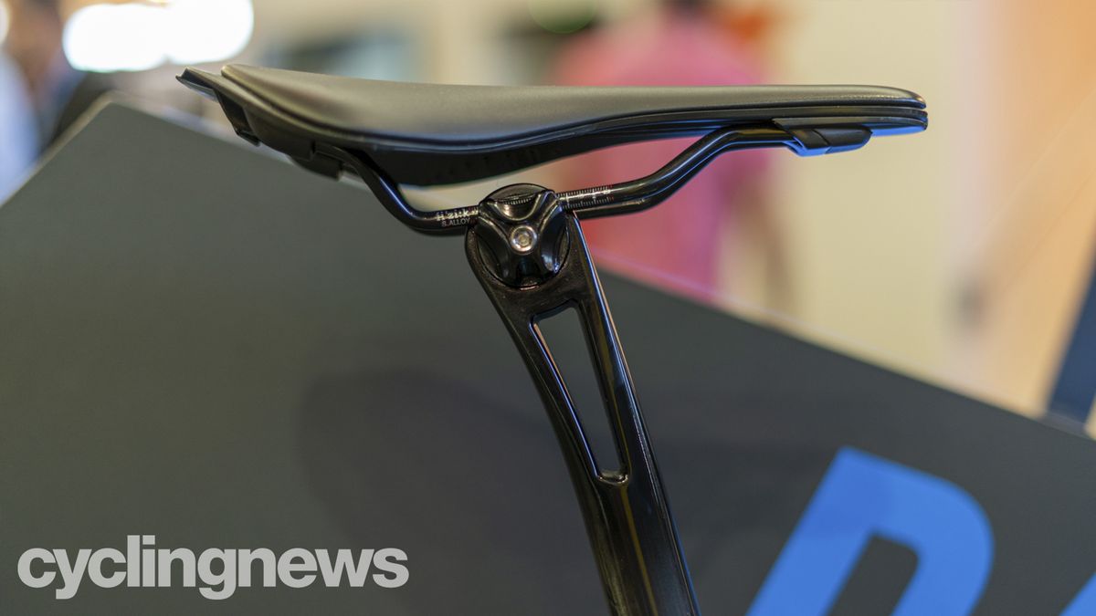 SwiftCarbon RaceVox saddle