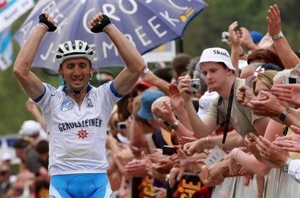 Davide Rebellin (Gerolsteiner) timed his attack to perfection