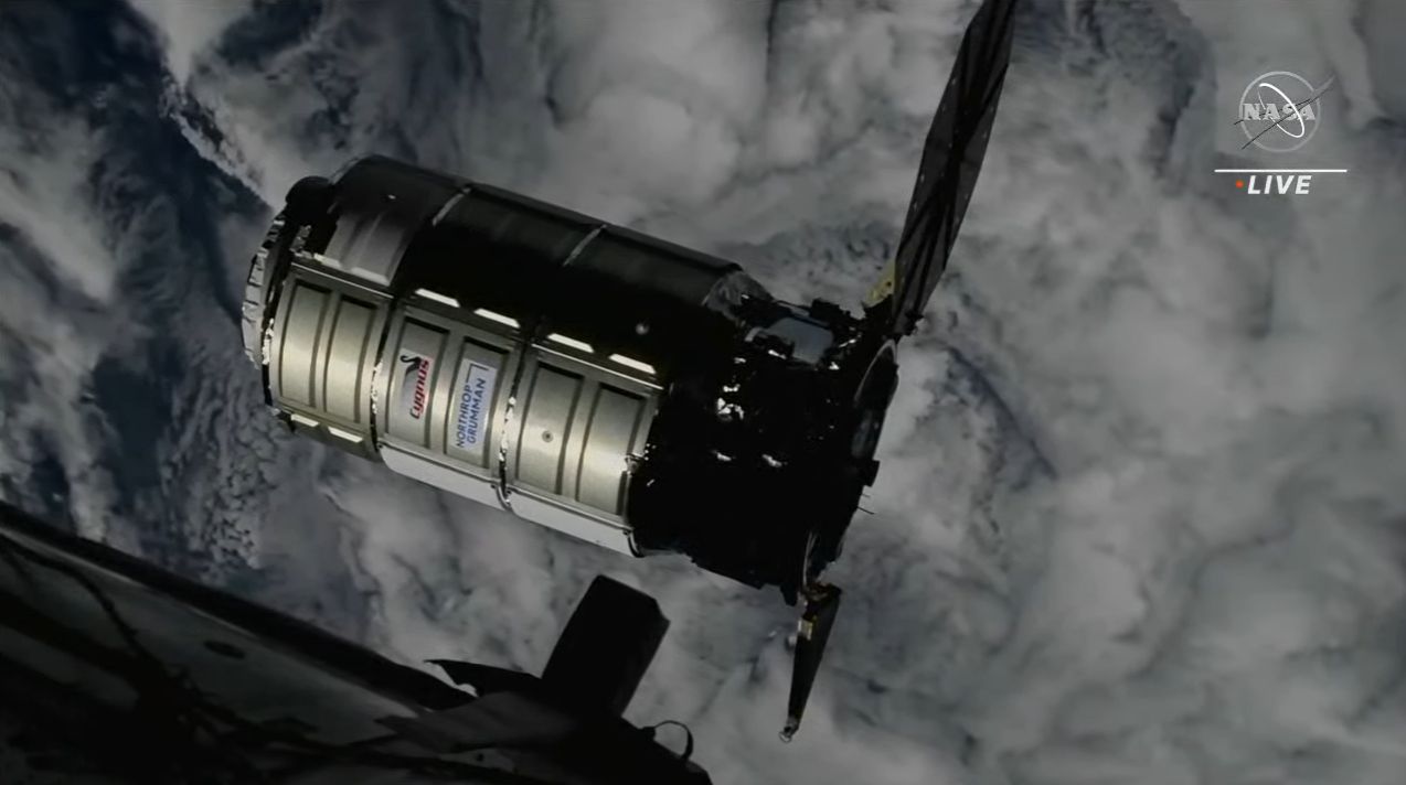The Northrop Grumman Cygnus NG-18 cargo ship approaches the International Space Station with only one solar panel deployed (the failed one is on the left) on Nov. 9, 2022.