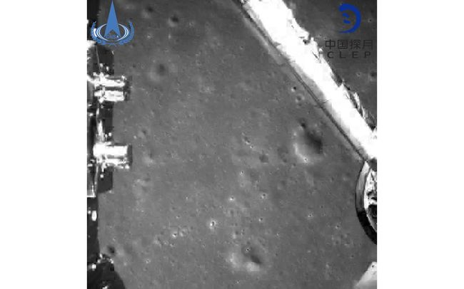 Photos from the Moon's Far Side! China's Chang'e 4 Lunar Landing in Pictures