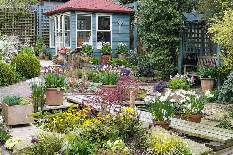 Colourful Small Garden Real Homes, 80 Small Garden And Flower Design Ideas 2018