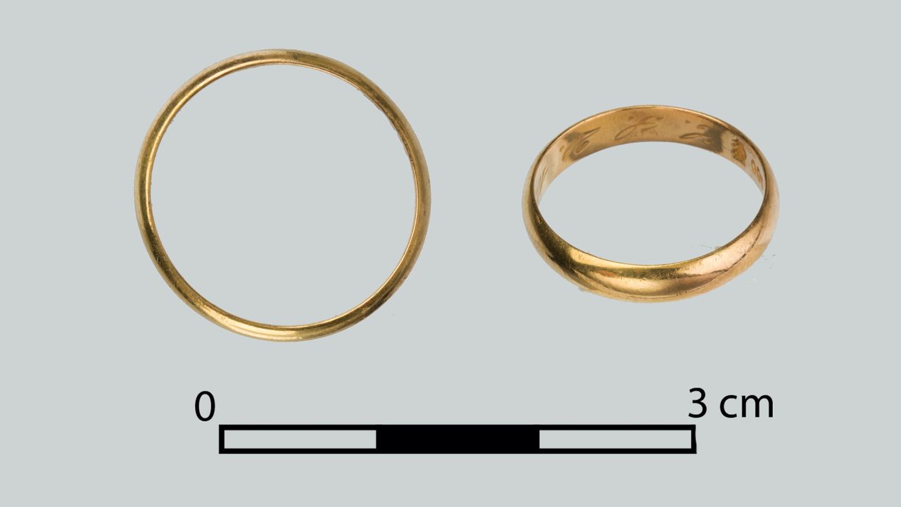 The wedding ring of Irena Szydłowska, a courier with the Polish resistance.