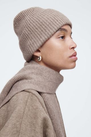 Ribbed Wool and Cashmere Beanie