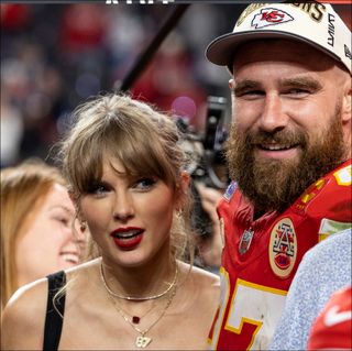 Taylor Swift and Travis Kelce at the 2024 Superbowl