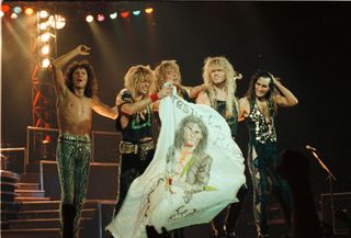 The beginning of the end, Whitesnake live in 1990