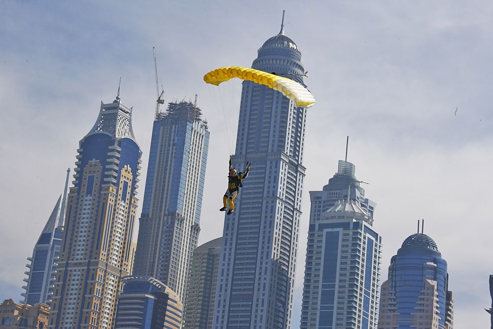 Sky Diving in Dubai