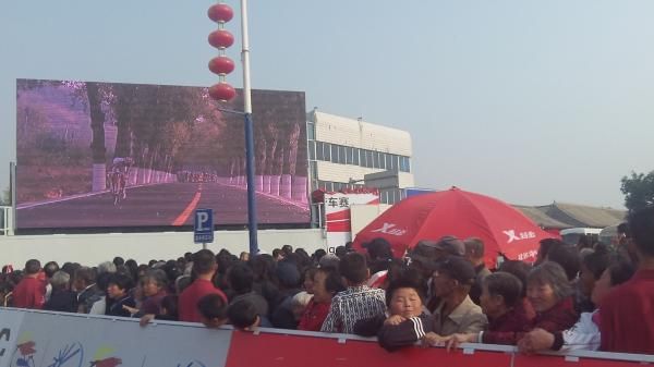 For the first time in three days, the local crowds had access to the finish and obviously enjoyed it.