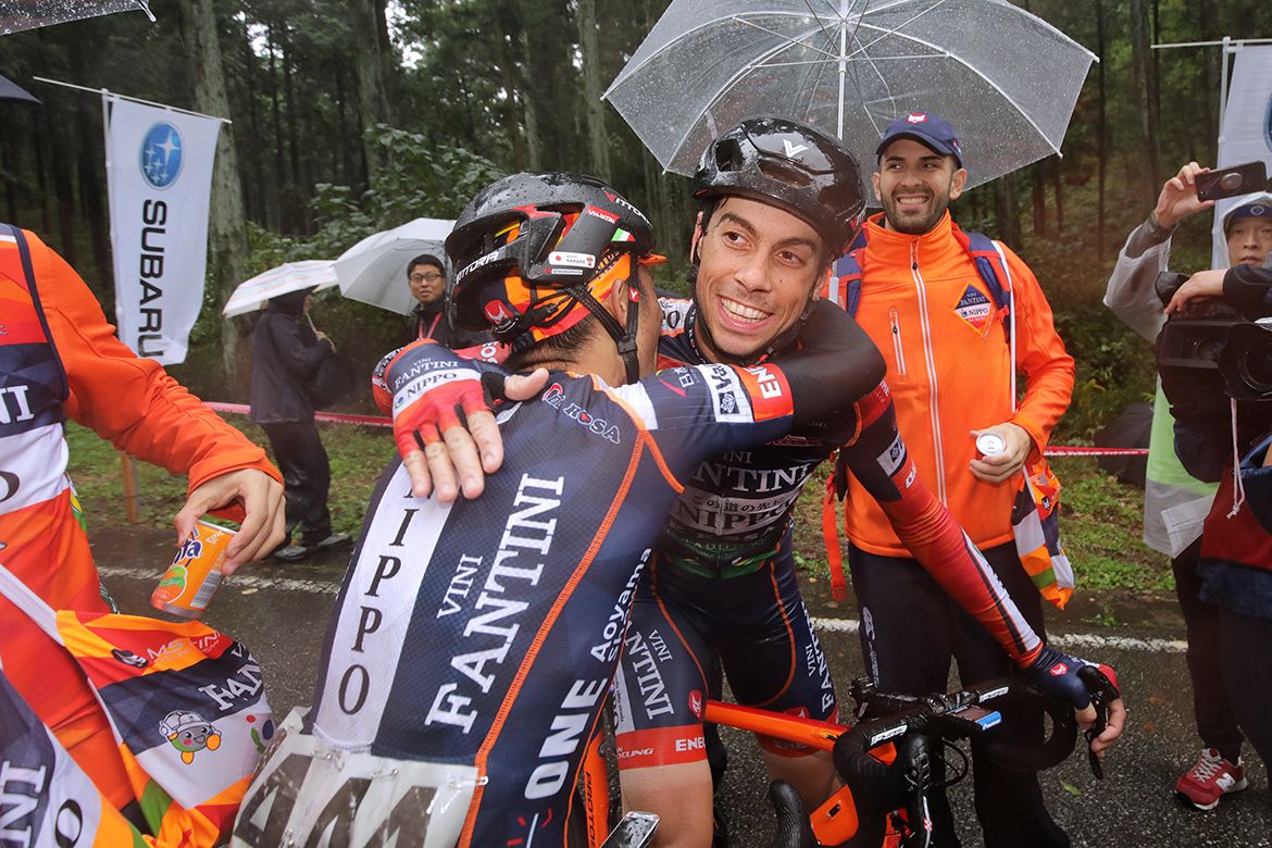 Celebrations for the Nippo-Vini Fantini team