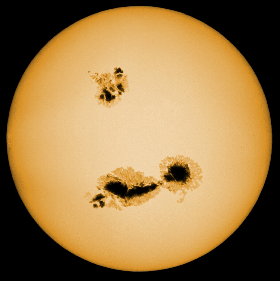 Artistic rendition of a "superflare star" (before the superflare occurs).