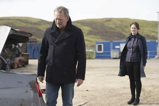 TV tonight Douglas Henshall and Alison O'Donnell star.