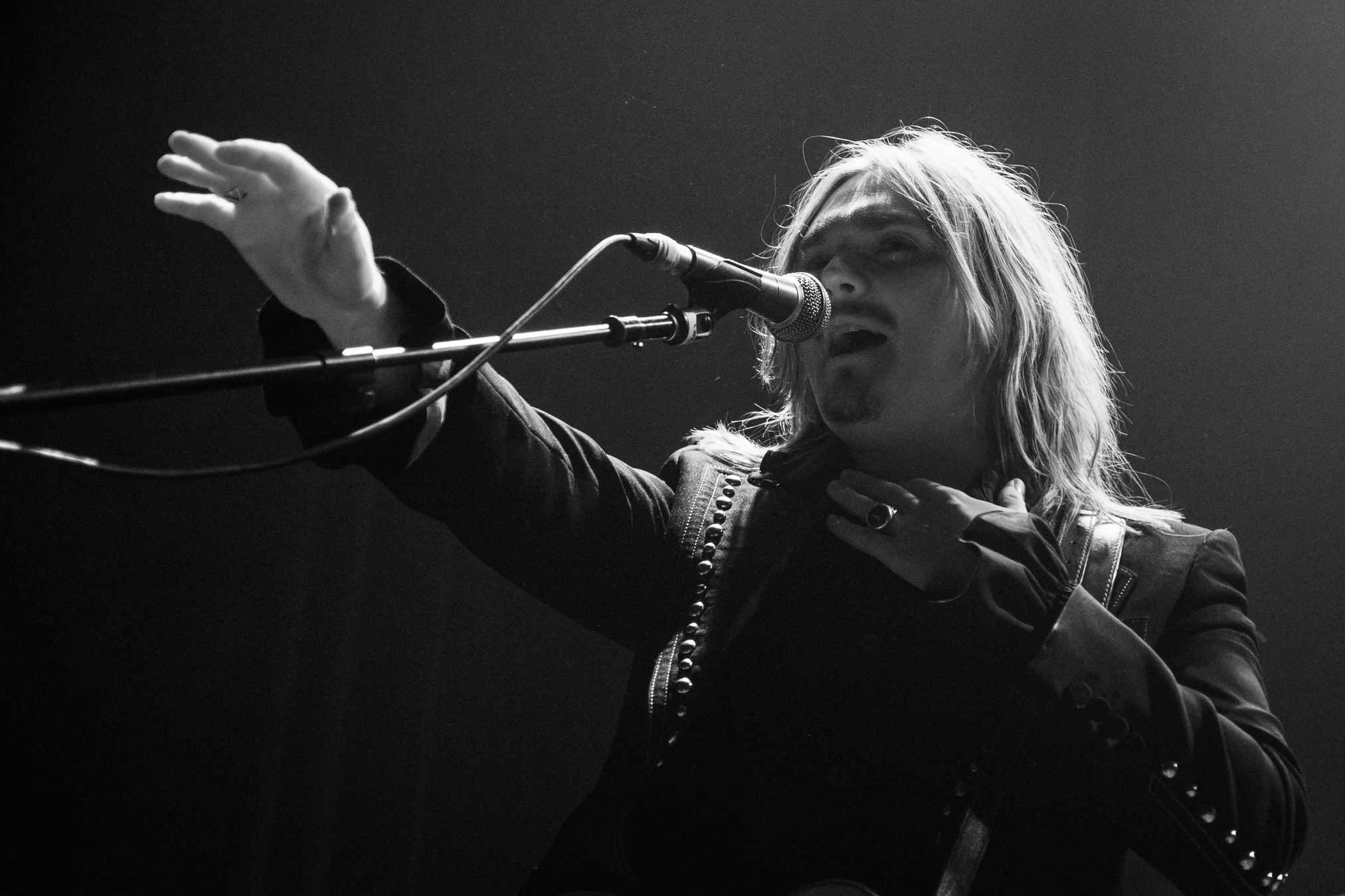 Mirador onstage at Islington Assembly Hall