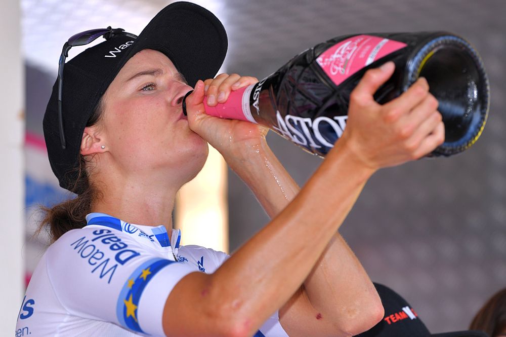 Marianne Vos wins stage 8 at the Giro Rosa