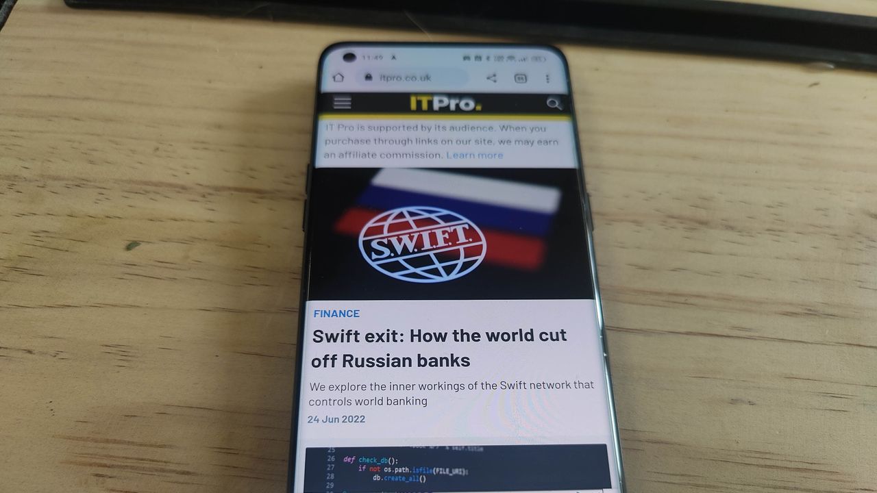 The Oppo Find X5 Pro's display
