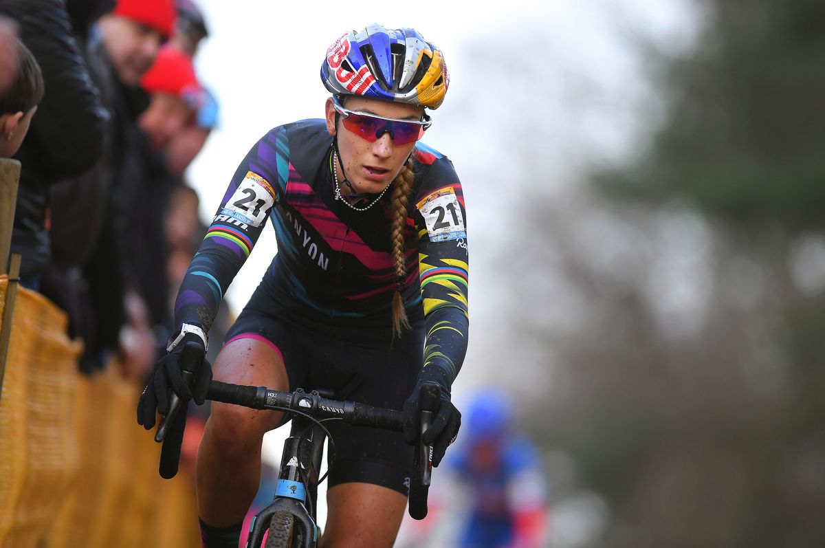 Ferrand-Prevot taken to hospital after Hoogerheide crash | Cyclingnews