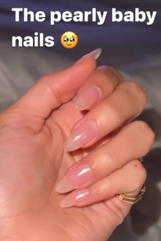 hailey bieber nails