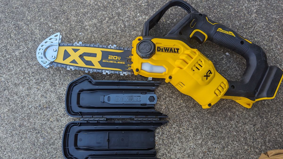 8 tips on how to use a chainsaw in winter, with expert advice Top Ten