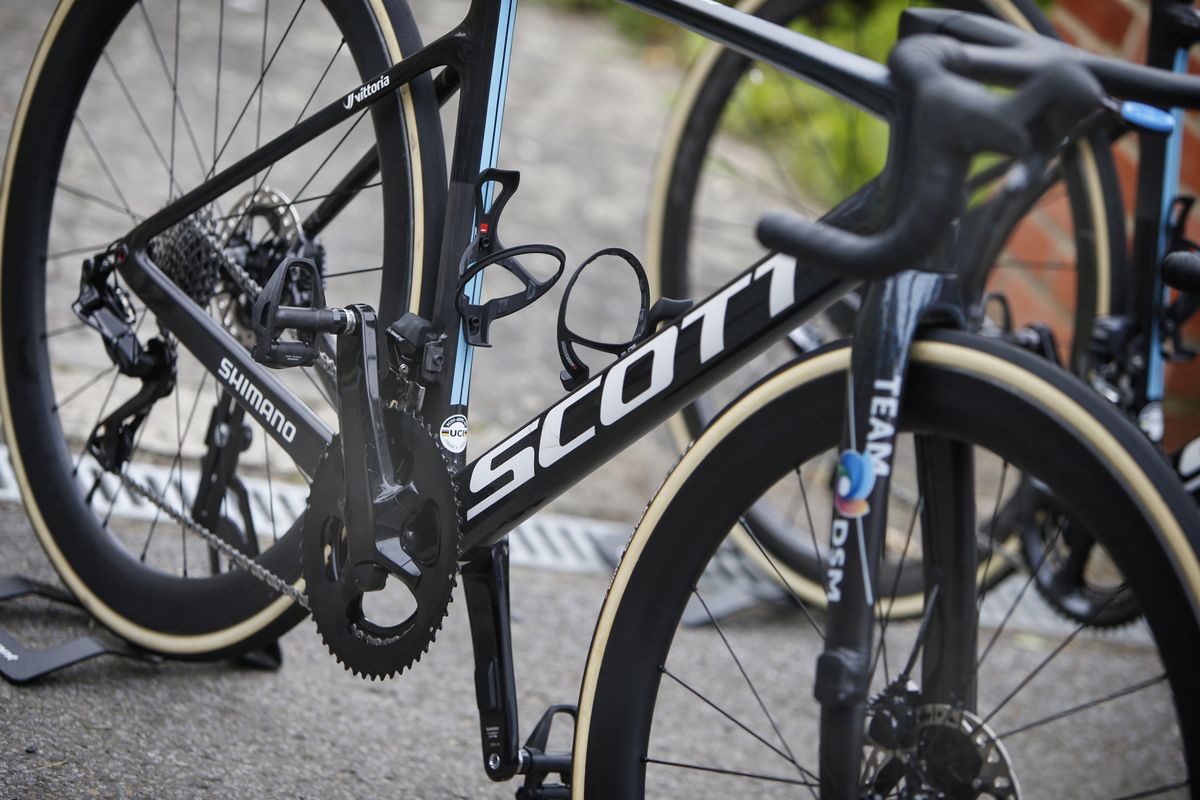 New Shimano Dura-Ace closeup