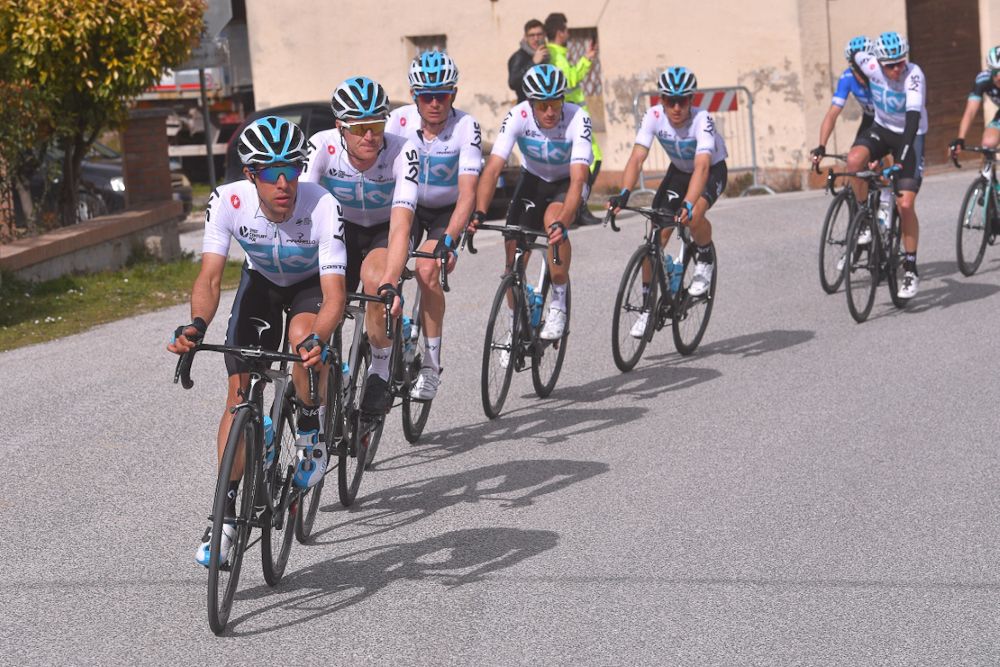 Team Sky line up for Geraint Thomas