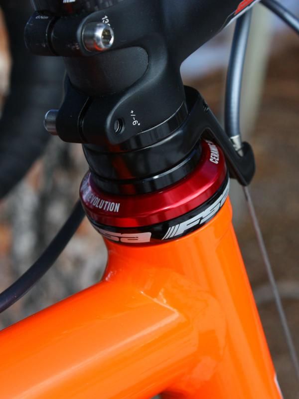 FSA's Orbit Extreme Pro Ceramic headset features hybrid ceramic cartridge bearings that supposedly hold up better to dirt and water.