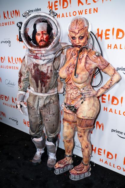 Heidi Klum and Tom Kaulitz as a Zombie and a Zombie Astronaut