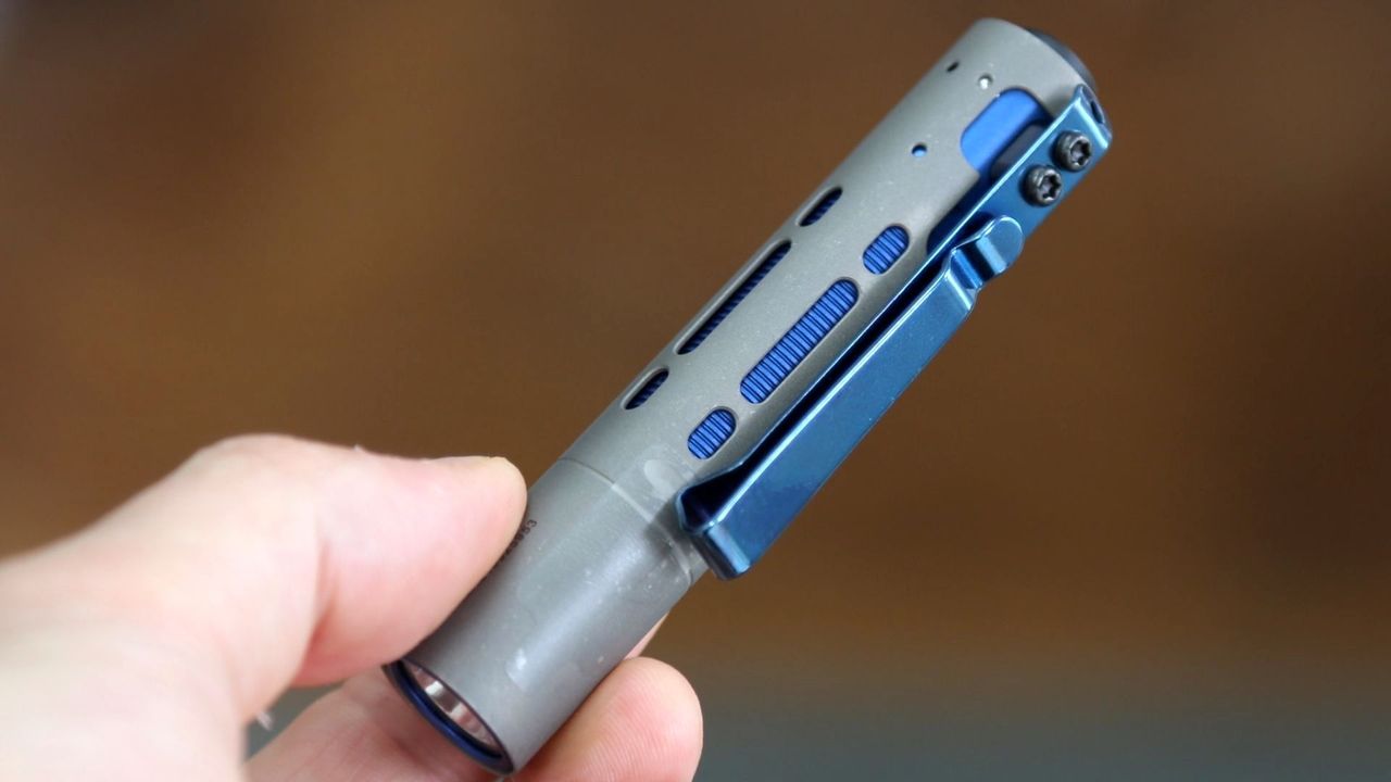 Acebeam Titanium Rider RX torch