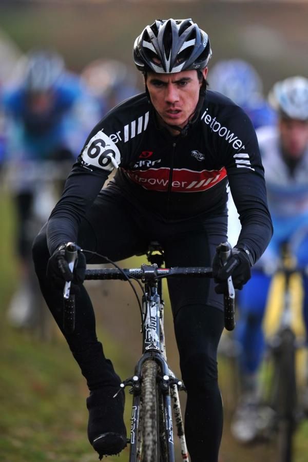 Sizing up a corner at the GP De Ster