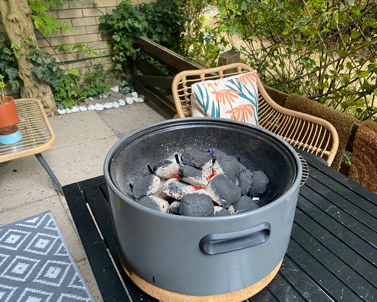 BergHOFF Tabletop BBQ cooking