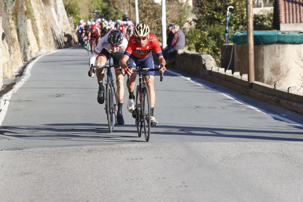 Vincenzo Nibali (Bahrain-Merida) on the attack with Krists Nielands (Israel Cycling Academy)