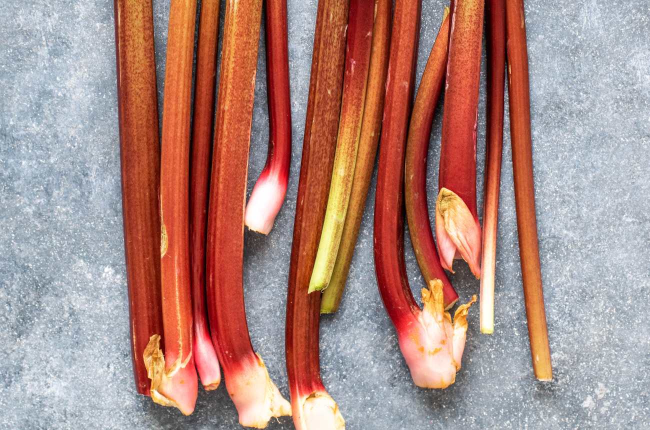 rhubarb wine
