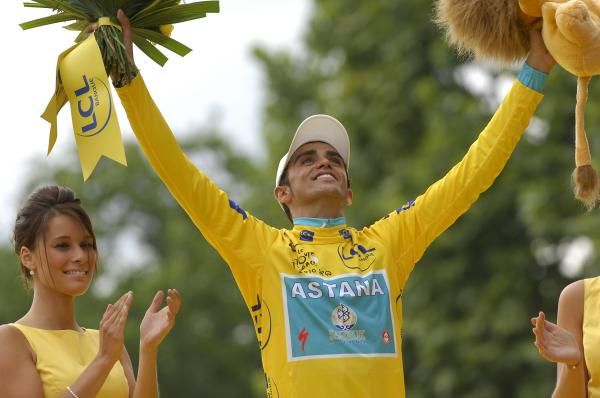 Alberto Contador (Astana) soaks up the adulation in Paris