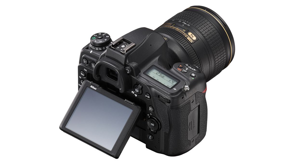 Nikon D780