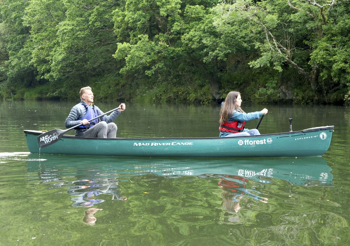 Chris Packham and stepdaughter Megan McCubbin take a canoe trip to search for otters in &#039;Chris and Meg&#039;s Wild Summer&#039;.