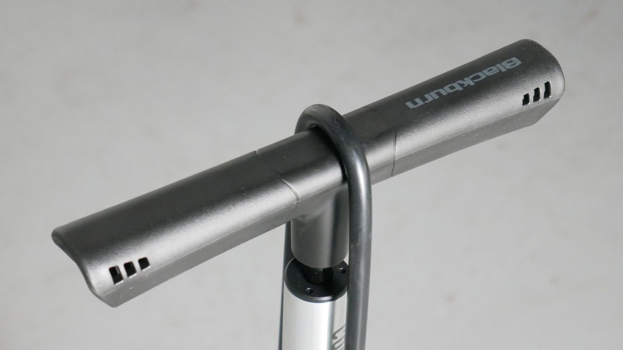 Details of the Blackburn Core 3 Floor Pump