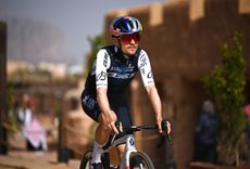 Tom Pidcock in Q36.5 colours on stage two of the AlUla Tour