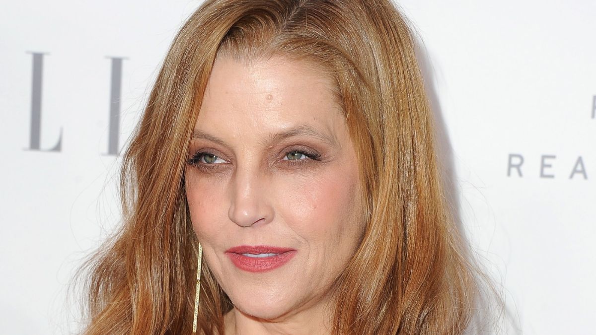 Lisa Marie Presley obituary: singer-songwriter with a turbulent private