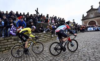 Omloop Het Nieuwsblad LIVE - classics season underway in Belgium