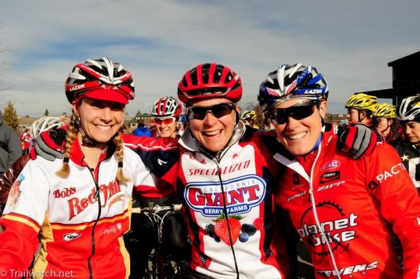 Mo Bruno-Roy, Meredith Miller, Katie Compton were in good spirits at the start.