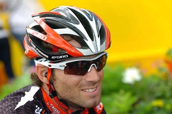 Alejandro Valverde in good spirits is still thinking about the overall.