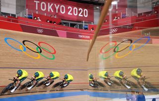 IZU JAPAN AUGUST 02 Leigh Howard Sam Welsford and Kelland OBrien and Alexander Porter of Team Australia sprint during the Womens team sprint finals of the Track Cycling on day 10 of the Tokyo Olympics 2021 games at Izu Velodrome on August 02 2021 in Izu Shizuoka Japan Photo by Justin SetterfieldGetty Images