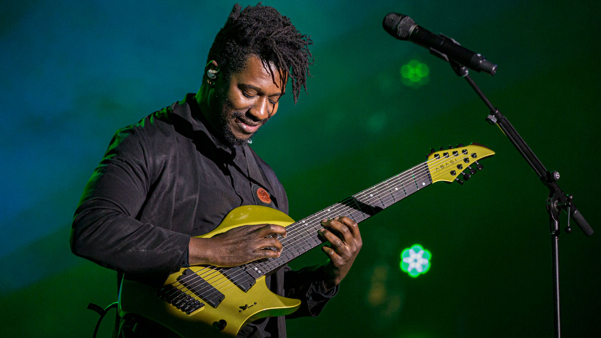 tosin abasi carvin guitars