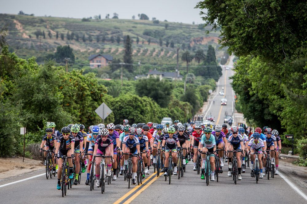 The women begin to pick up the pace heading into the final circuit